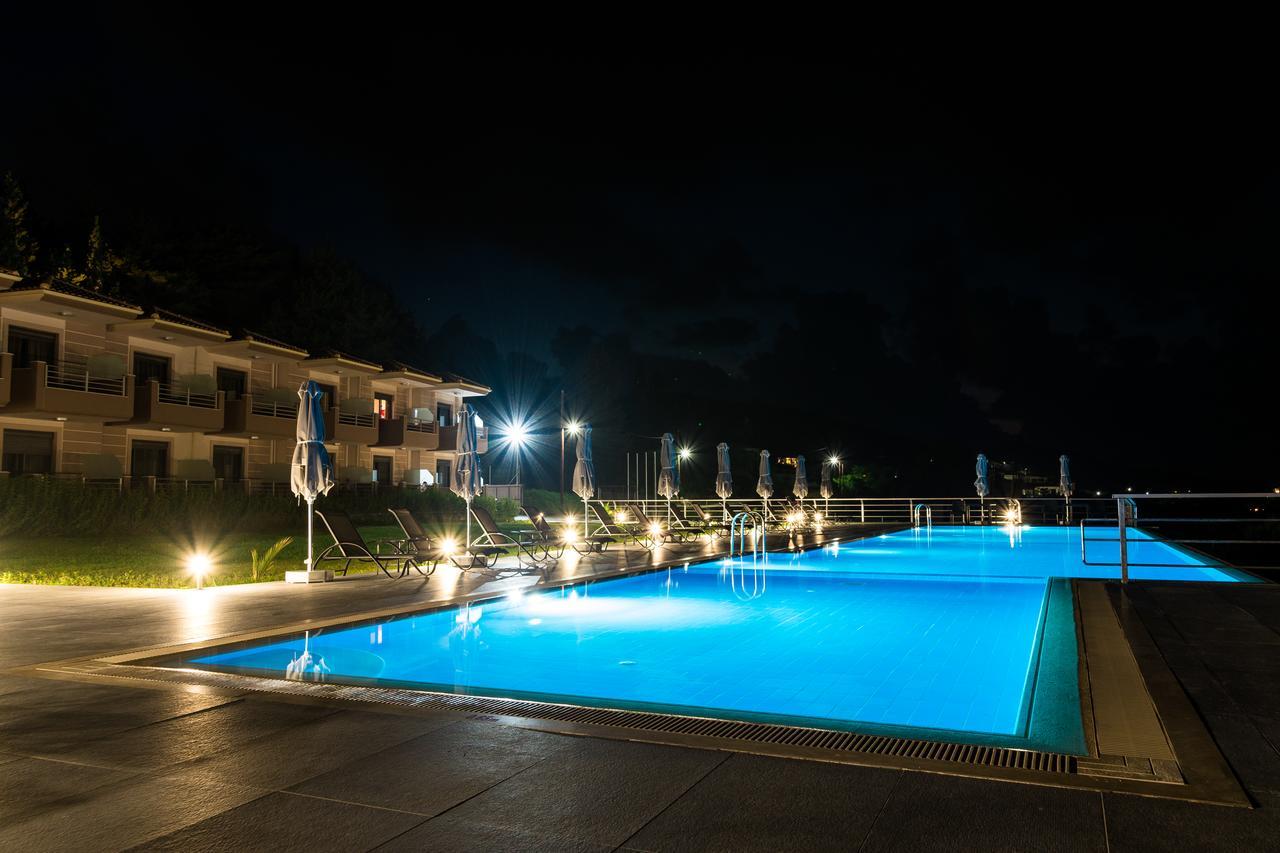Phaedra Suites Lixouri Bagian luar foto
