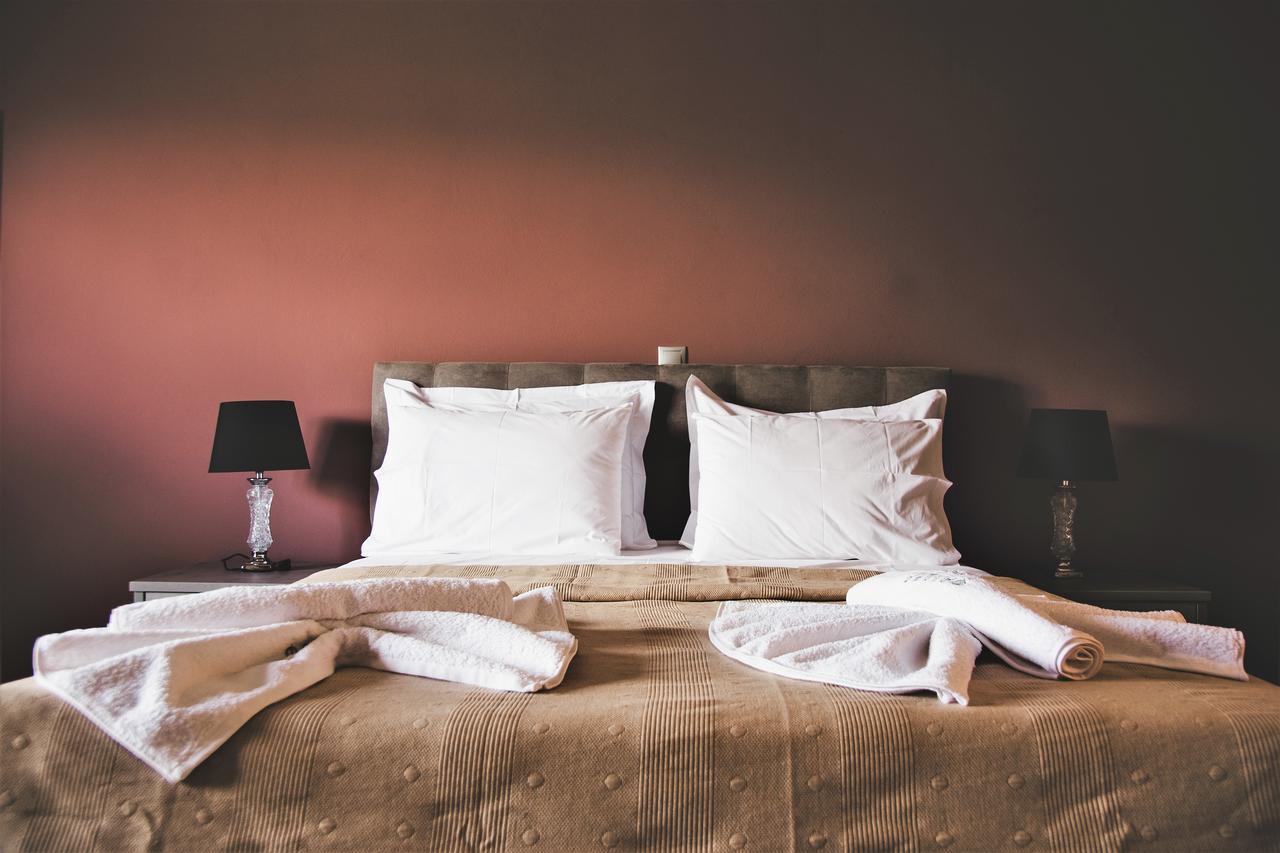 Phaedra Suites Lixouri Bagian luar foto